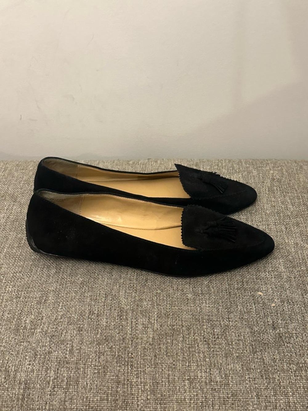 Talbots black suede tassel pointed-toe loafer Size 7.5